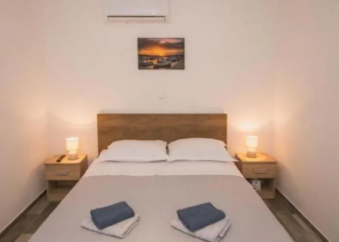 Guest house Agro Linda Pirovac