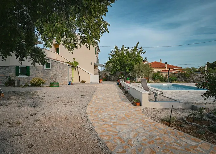 Agro Linda Pensjonat 3*