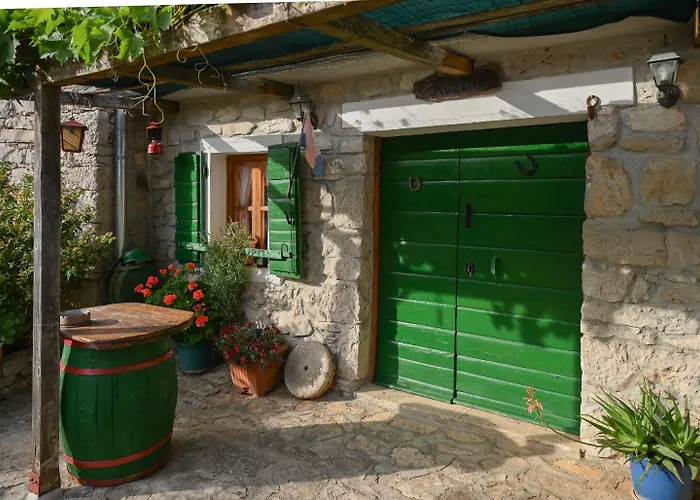 Agro Linda Guest house Pirovac