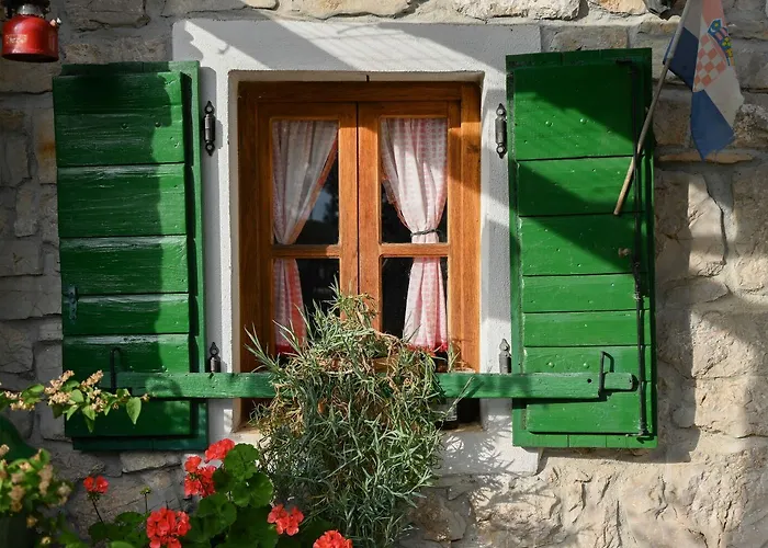 Guest house Agro Linda Pirovac